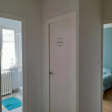 Дом отдыха La Maison Aux Volets Bleus Le Vigan (Lot)