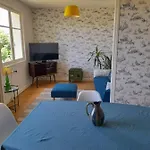 La Maison Aux Volets Bleus *