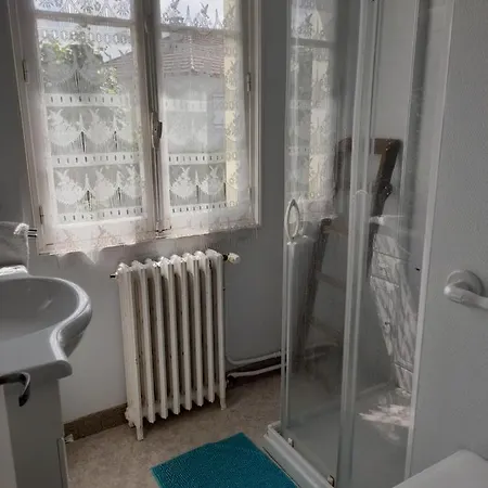 La Maison Aux Volets Bleus Ferienhaus Le Vigan (Lot)